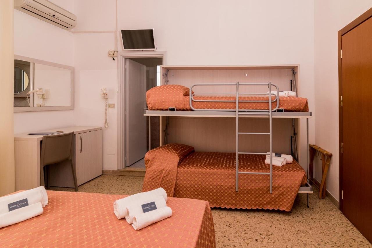 Hotel Lydia تّشيرفييا المظهر الخارجي الصورة