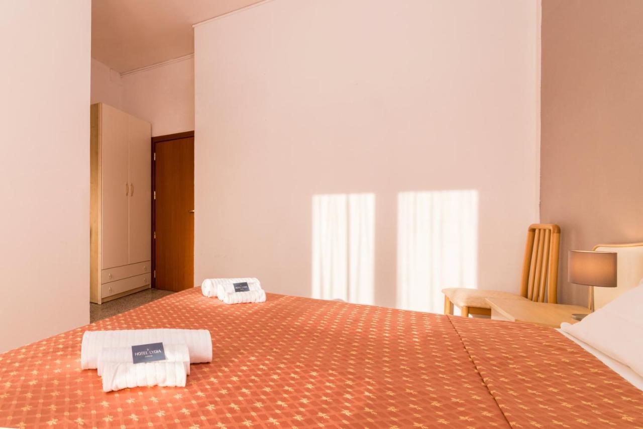 Hotel Lydia تّشيرفييا المظهر الخارجي الصورة