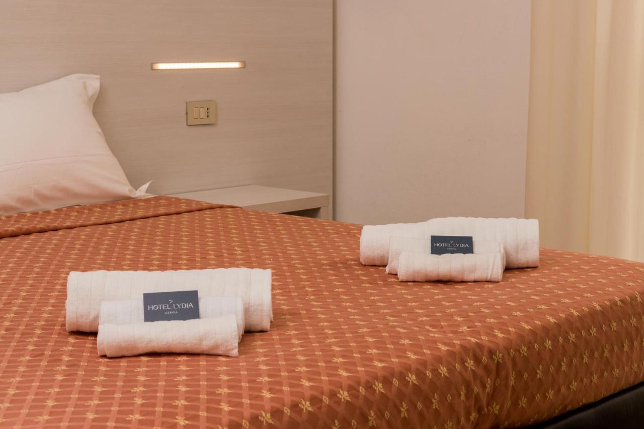 Hotel Lydia تّشيرفييا المظهر الخارجي الصورة